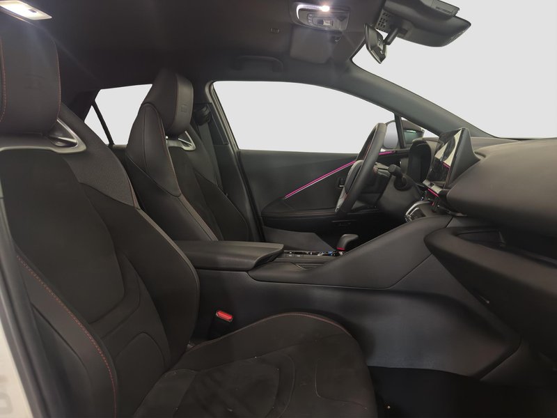 Toyota C-HR 2025, foto 6