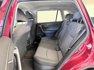 TOYOTA RAV4 5P Advance 220H e-CVT