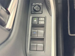 TOYOTA RAV4 5P Advance 220H e-CVT