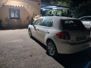 Toyota Auris 2011