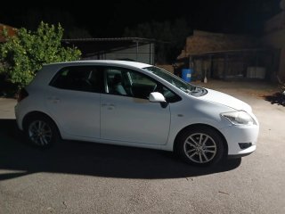 Toyota Auris 2011