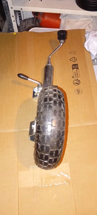 Rueda Jockey 48mm remolque caravana barco
