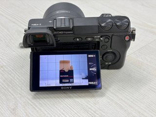 Sony NEX-7 cámara digital (cuerpo) + 3 baterías