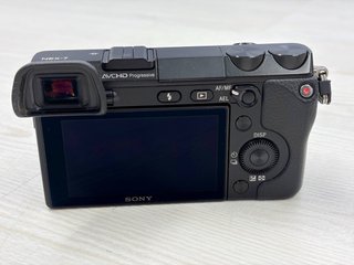 Sony NEX-7 cámara digital (cuerpo) + 3 baterías