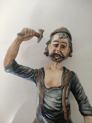 Statua Capodimonte Fabbro 37 cm