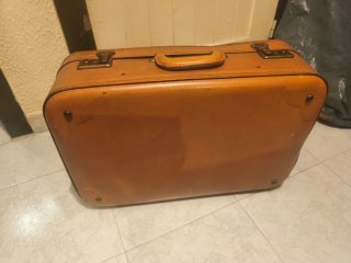 Maleta de viaje antigua