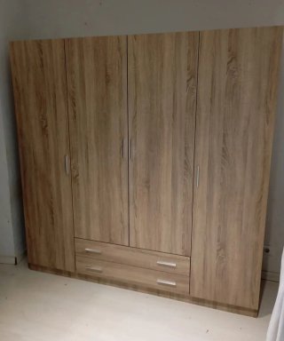 Armario nuevo de madera