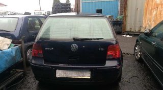Piloto tras der volkswagen golf iv berlina 470404