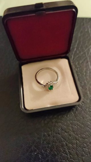 Anillo Swarovski Plata 925 con Esmeralda