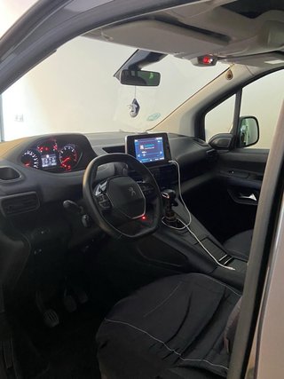 Peugeot rifter long acabado Allure 2020 130 CV
