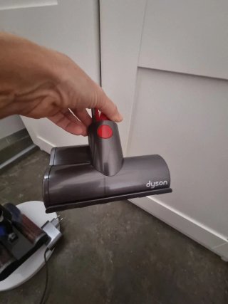 Aspiradora Dyson Vertical Morada