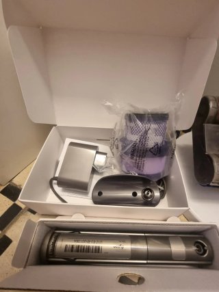 Aspiradora Dyson Vertical Morada