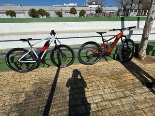 Bicicleta Eléctrica Giant y Bicicleta Eléctrica Bl