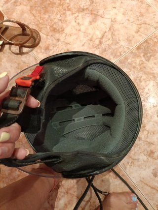 Casco de moto negro AXXIS