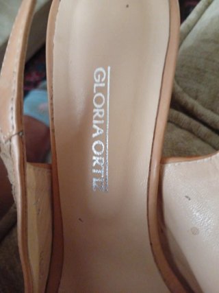 Zapatos Gloria ORTIZ ante beige talla 41
