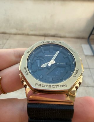 Reloj Casio G-Shock Dorado y Negro