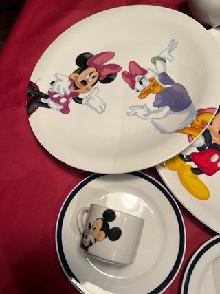 Vajilla Disney Mickey, Donald y Goofy