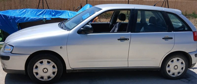SEAT Ibiza 2000 - foto 1