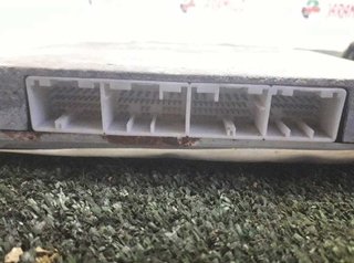Toyota 210853 centralita motor 8966102a60 corolla