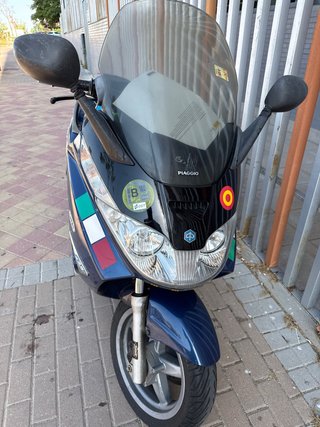 Piaggio X8 Maxi Scooter Azul