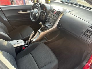 Toyota Auris 2010