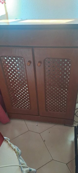 Cubre radiador de madera