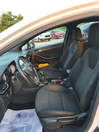 Opel Astra 2016