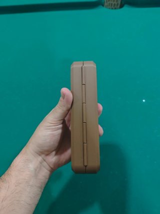 Caixa de óculos com ímanes