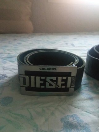 Cinturones de piel Diesel negros