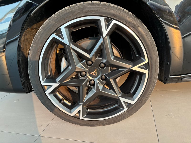 Cupra León 2025, foto 7
