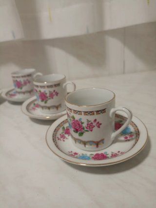 6 Tazas de café con platos