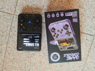 Consola R36S Negra
