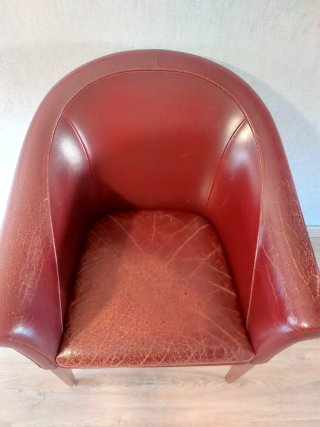 Poltrona Frau in pelle bordeaux