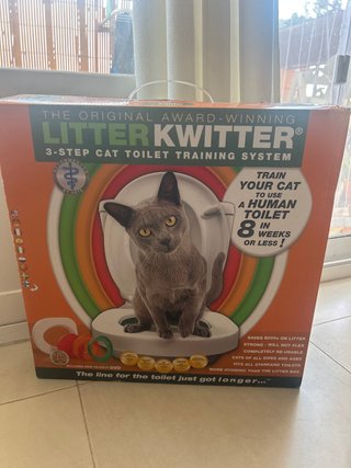 Litter Kwitter: Sistema entrenamiento gato WC