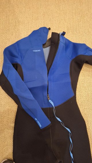 Neopreno surf Tribord 4/3 mm. Mujer. Talla M.
