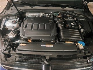 Volkswagen Golf 2023 llanta GTI 18"