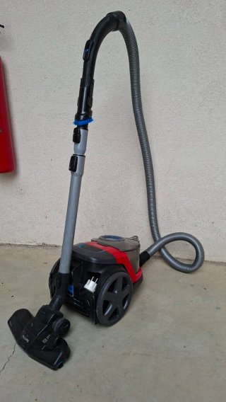 Aspirador Philips PowerPro Compact