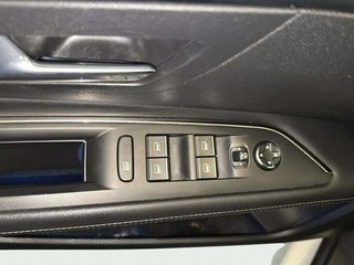 Peugeot 3008 225 e-EAT8 Allure