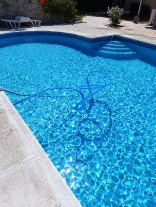 Mantenimiento de piscinas 678059360