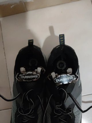 Botas Shimano Talla 42 y Pedales Automáticos