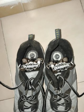 Botas Shimano Talla 42 y Pedales Automáticos