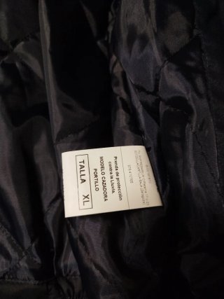 Cazadora impermeable azul Talla XL