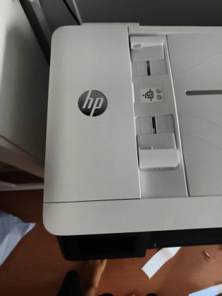Impresora HP Multifunción Blanca y Negra
