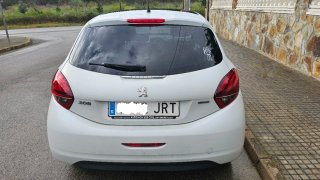 Peugeot 208 2016
