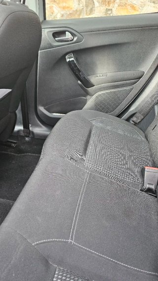 Peugeot 208 2016