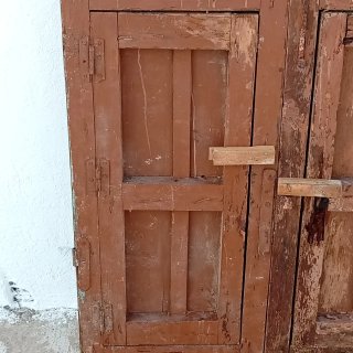Ventana antigua madera 2 hojas clavos 110x86cm