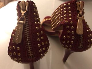 Sandalias Zara Tacon Tachuelas Rojas Doradas