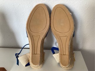 Alpargatas Piel Azul Klein Talla 39 Nuevas