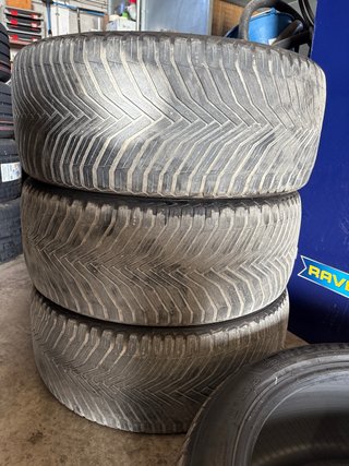 4 Michelin CrossClimate 2 SUV 255/40 R21 102W