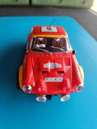 Scalextric Fiat Abarth 124 Rally NUEVO.